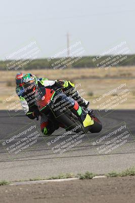 media/Sep-07-2024-Pacific Track Time (Sat) [[9bb89f5e83]]/A group/Phone Wall Paper 1000am/